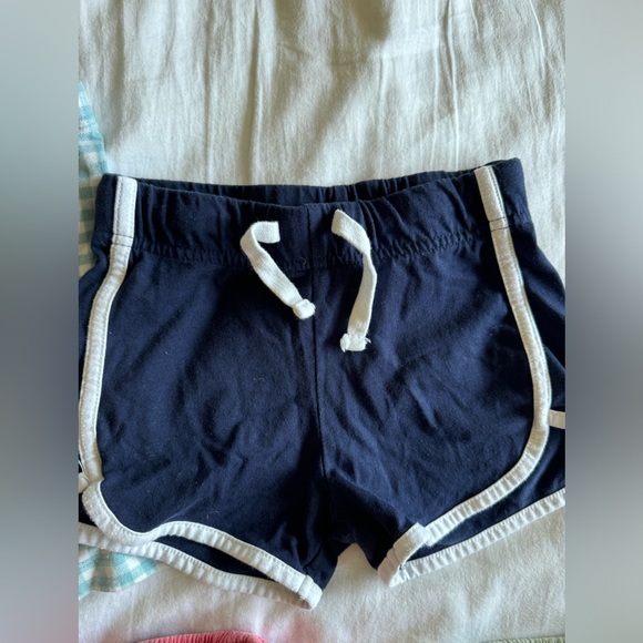 Girls Assorted Summer Shorts (5 items), Size 6T - Picture 7 of 10